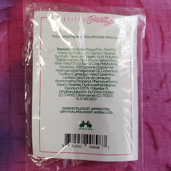 🍓5 for $20 - Fully Feathered Volumizing Mascara - Picture 2 of 7